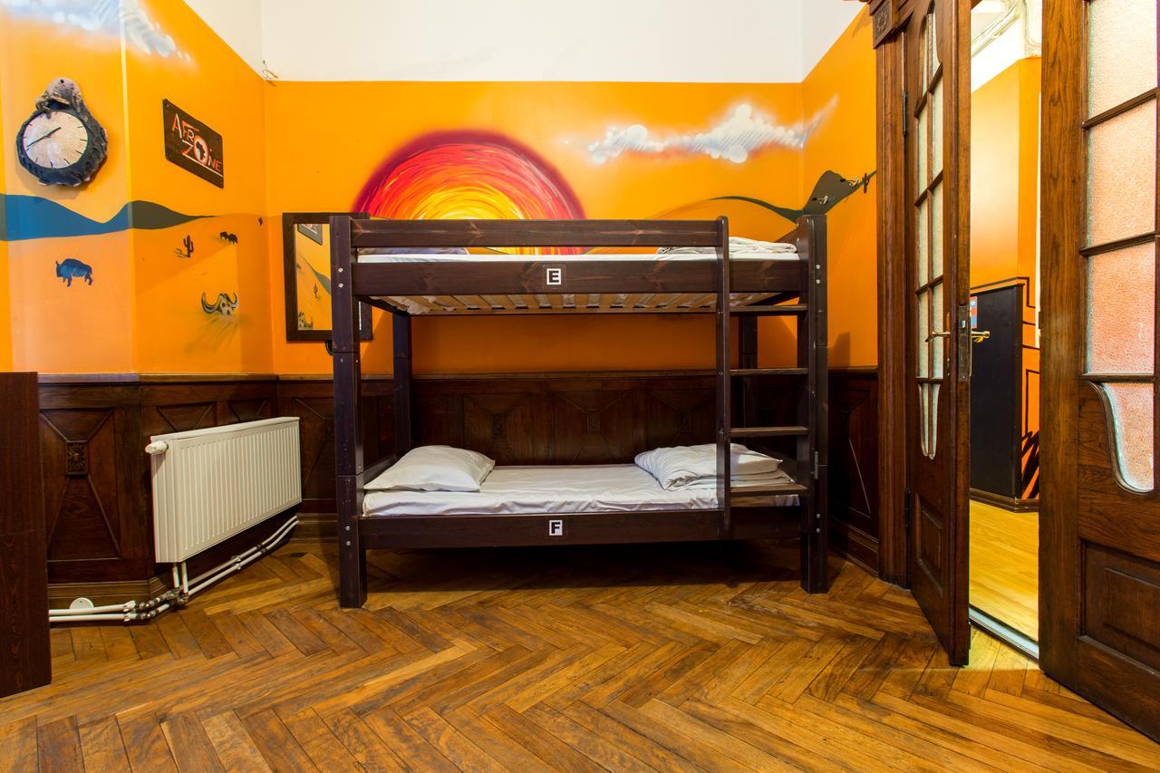 The Monk'S Bunk Hostel Ταλίν Δωμάτιο φωτογραφία